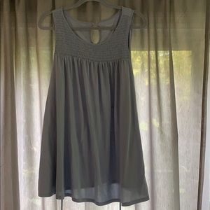 Maternity sleeveless blouse